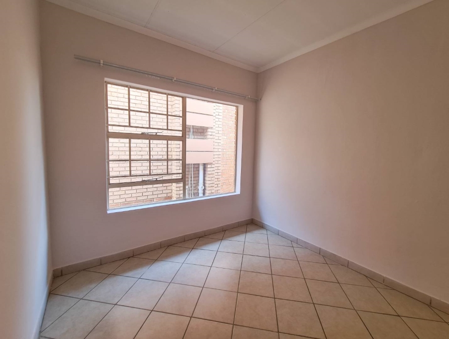 To Let 2 Bedroom Property for Rent in Hazeldean Gauteng