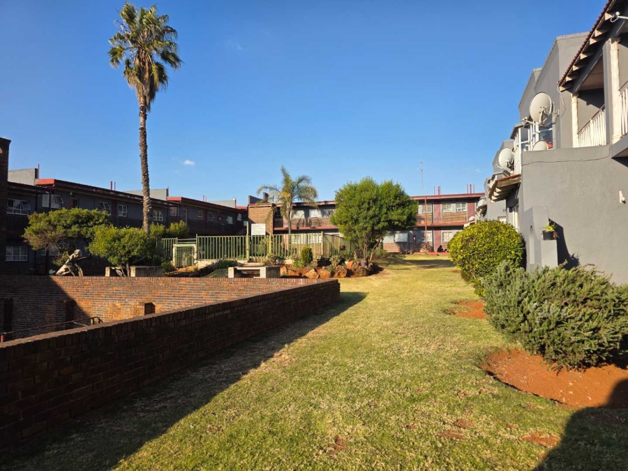 1 Bedroom Property for Sale in Horison Gauteng