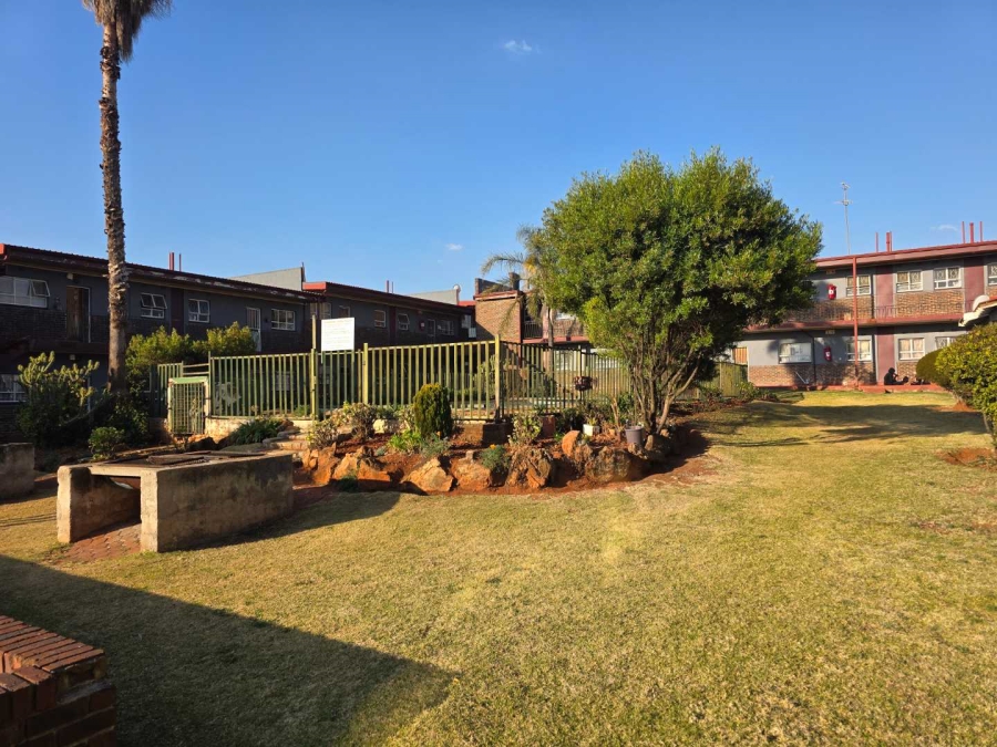 1 Bedroom Property for Sale in Horison Gauteng