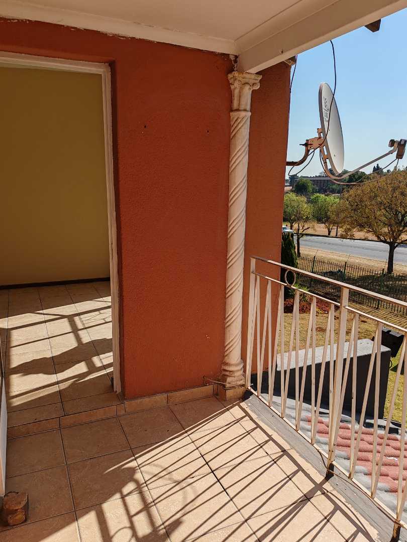 1 Bedroom Property for Sale in Horison Gauteng