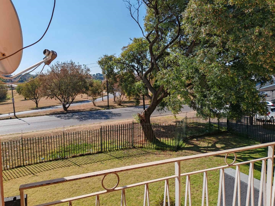 1 Bedroom Property for Sale in Horison Gauteng