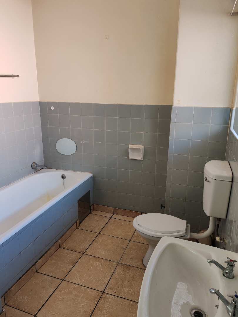 1 Bedroom Property for Sale in Horison Gauteng