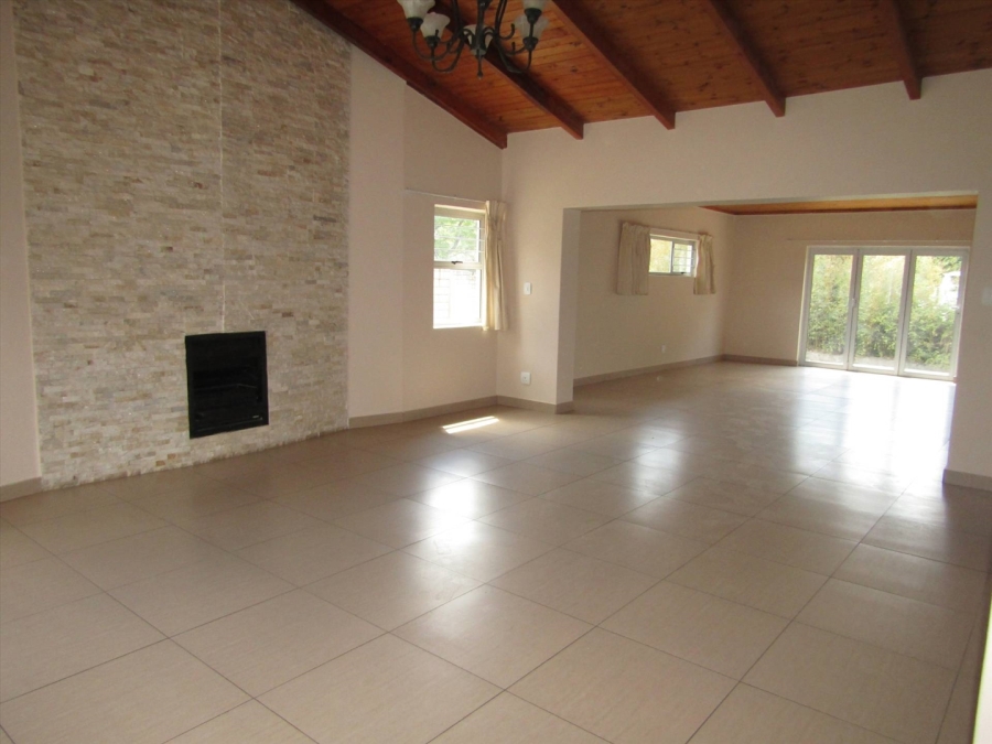 To Let 4 Bedroom Property for Rent in Glenhazel Gauteng