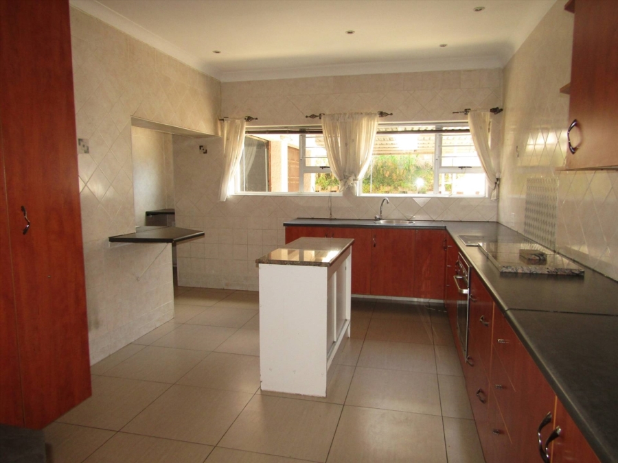 To Let 4 Bedroom Property for Rent in Glenhazel Gauteng