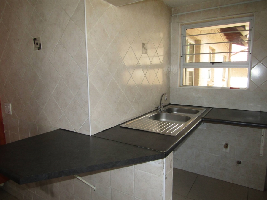 To Let 4 Bedroom Property for Rent in Glenhazel Gauteng