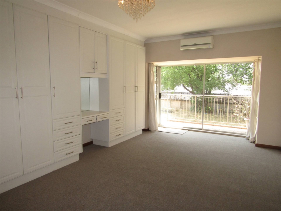 To Let 4 Bedroom Property for Rent in Glenhazel Gauteng