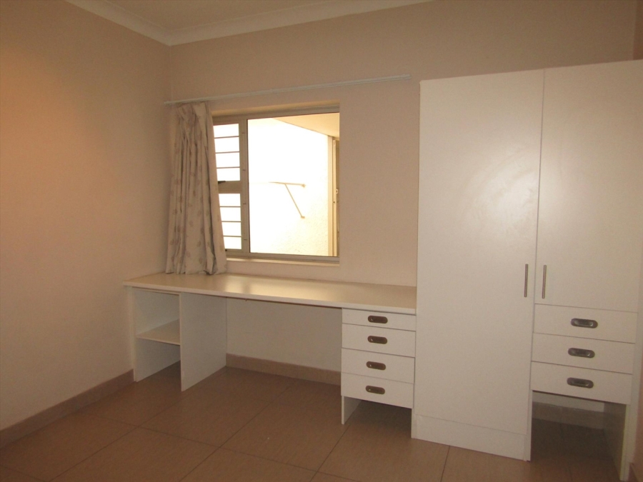 To Let 4 Bedroom Property for Rent in Glenhazel Gauteng