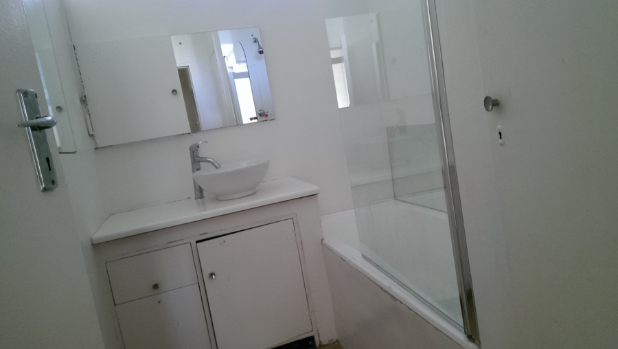 To Let 2 Bedroom Property for Rent in Melrose North Gauteng