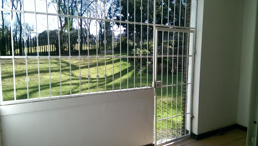 To Let 2 Bedroom Property for Rent in Melrose North Gauteng