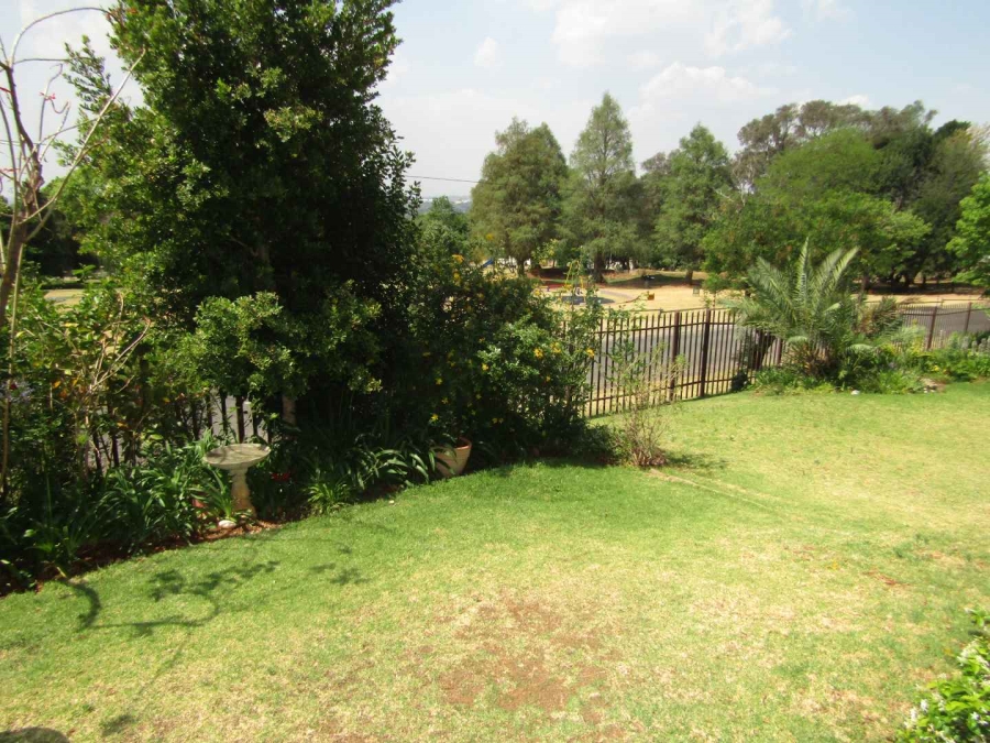 4 Bedroom Property for Sale in Glenhazel Gauteng