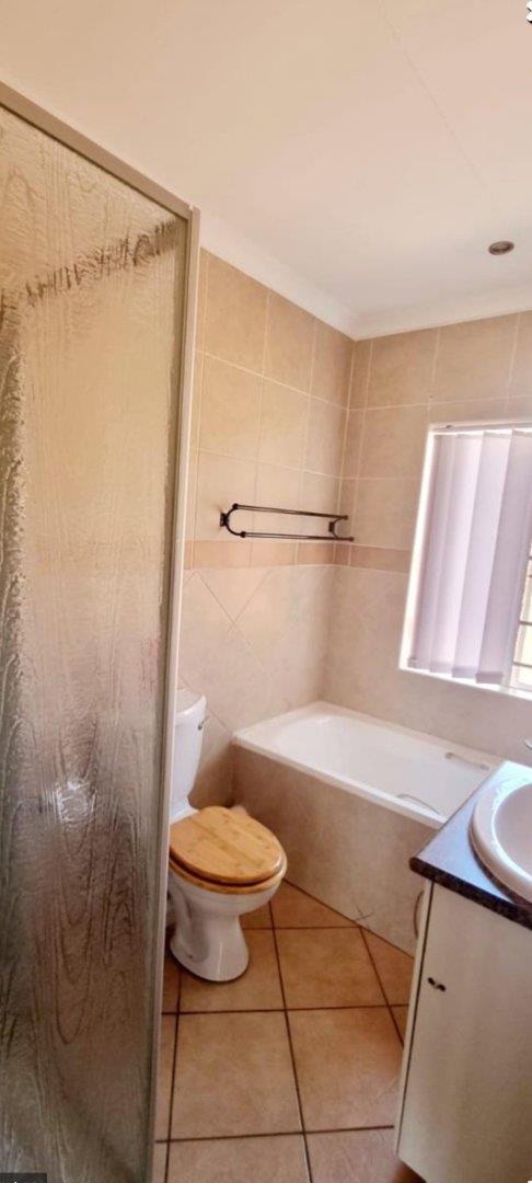 2 Bedroom Property for Sale in Equestria Gauteng