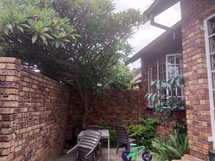 2 Bedroom Property for Sale in Silverton Gauteng