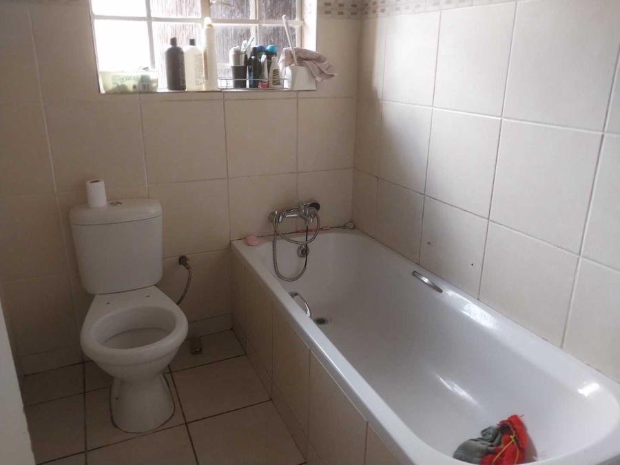 2 Bedroom Property for Sale in Silverton Gauteng