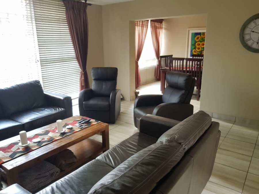 3 Bedroom Property for Sale in Hennopspark Gauteng