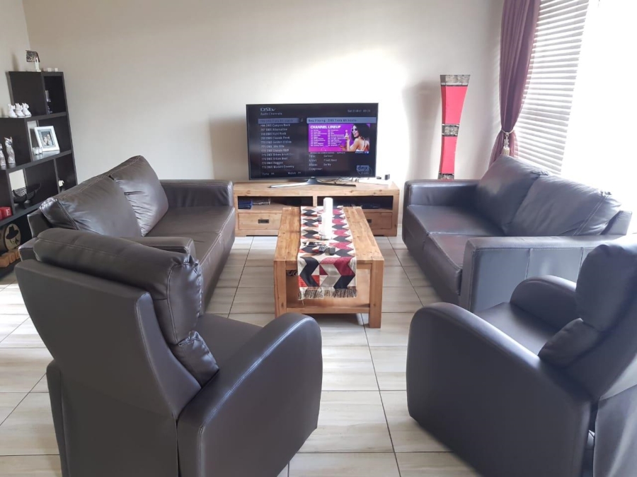 3 Bedroom Property for Sale in Hennopspark Gauteng