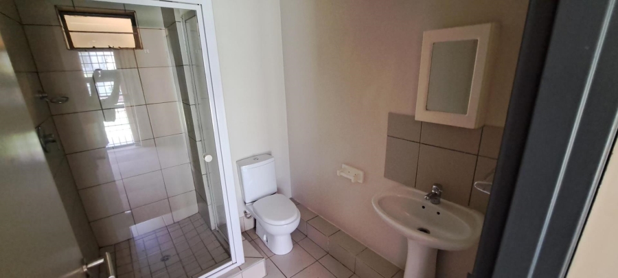 1 Bedroom Property for Sale in Willowbrook Gauteng