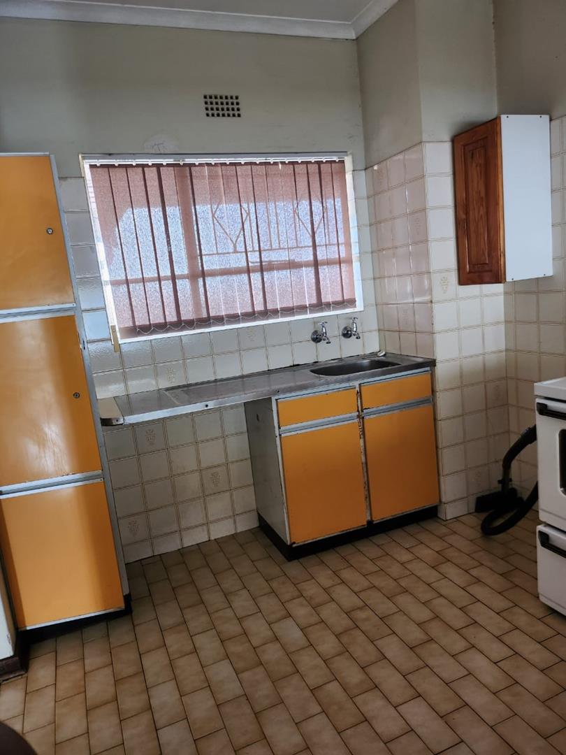 To Let 2 Bedroom Property for Rent in Gosforth Park Gauteng