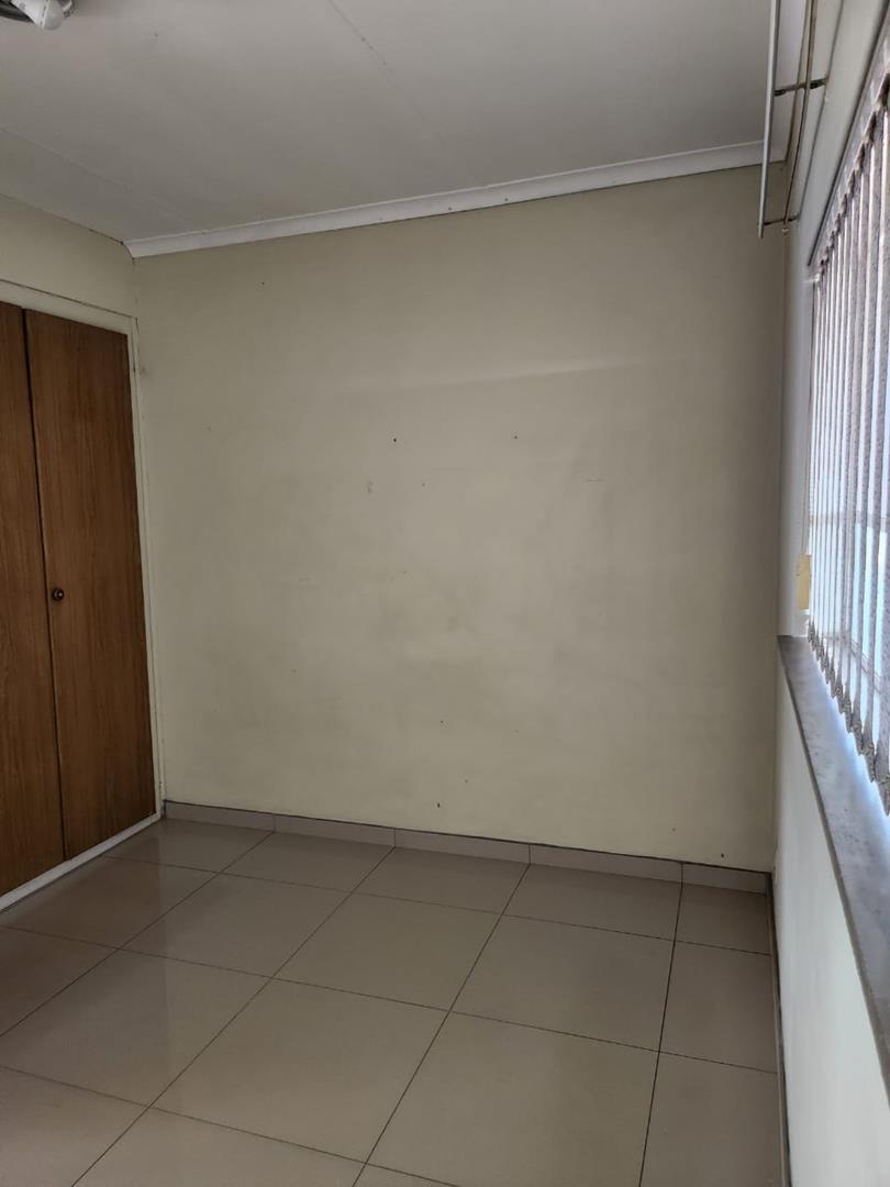 To Let 2 Bedroom Property for Rent in Gosforth Park Gauteng