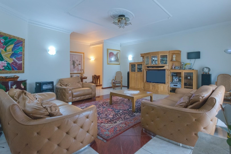 4 Bedroom Property for Sale in Diepkloof Gauteng