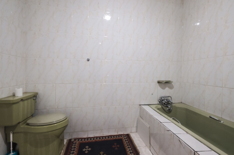 4 Bedroom Property for Sale in Diepkloof Gauteng