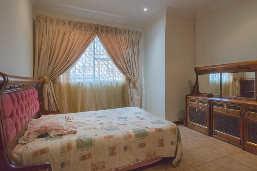 4 Bedroom Property for Sale in Diepkloof Gauteng