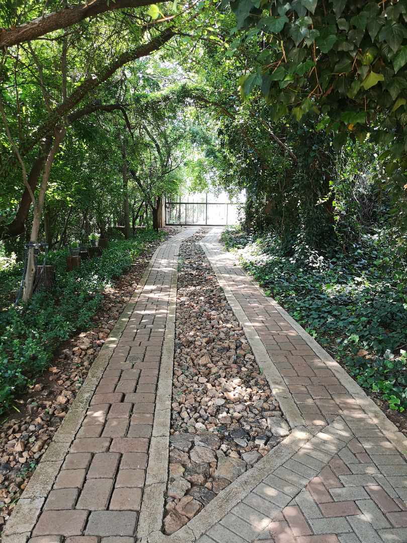 5 Bedroom Property for Sale in Hennops River Gauteng