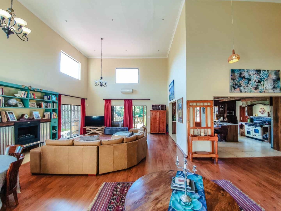 5 Bedroom Property for Sale in Hennops River Gauteng