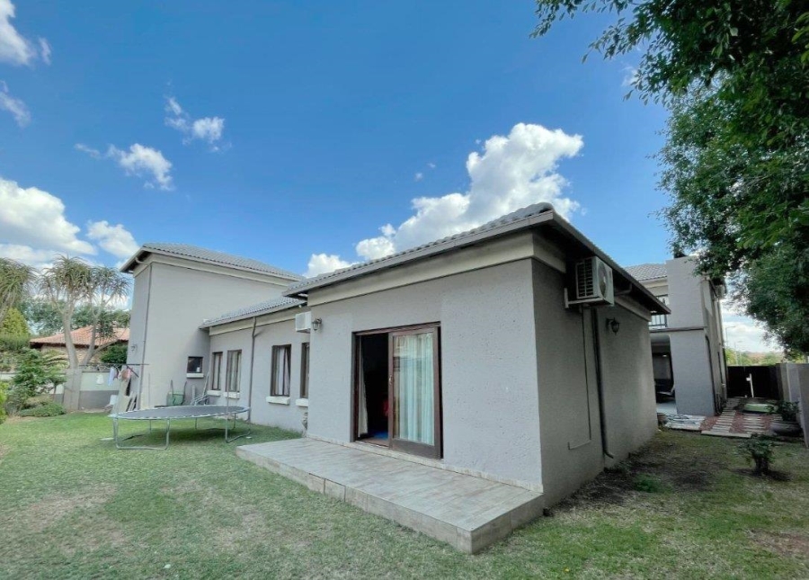To Let 3 Bedroom Property for Rent in Willow Acres Gauteng
