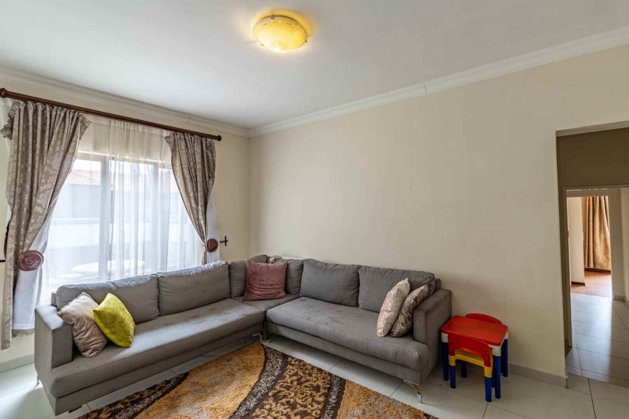 To Let 3 Bedroom Property for Rent in Willow Acres Gauteng