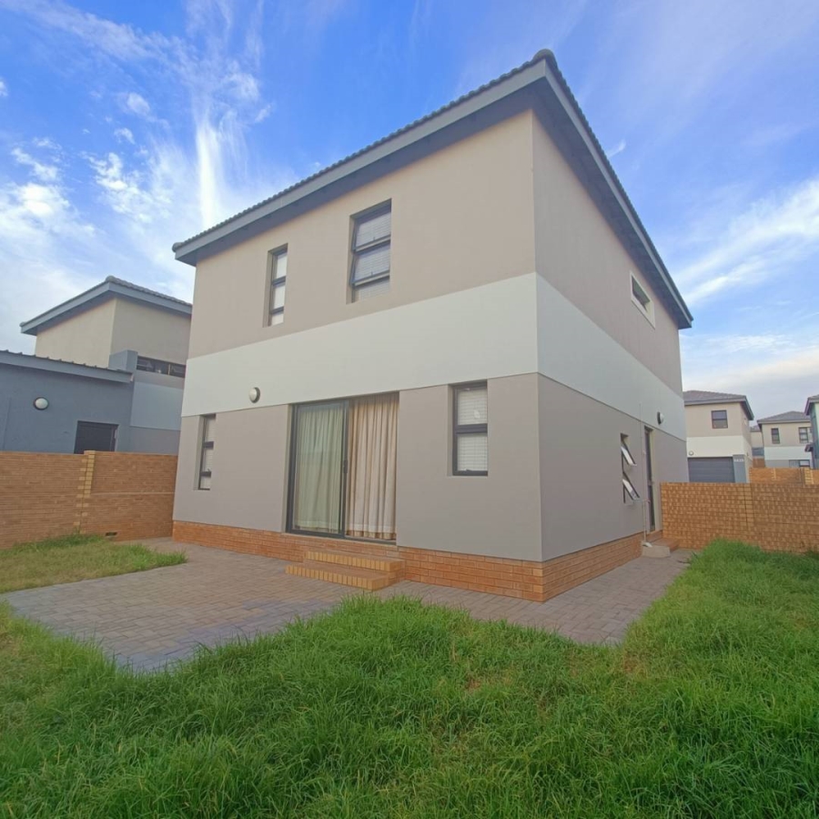 3 Bedroom Property for Sale in Thatchfield Estate Gauteng