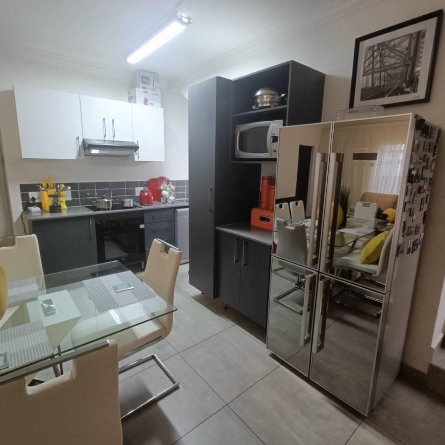 3 Bedroom Property for Sale in Thatchfield Estate Gauteng