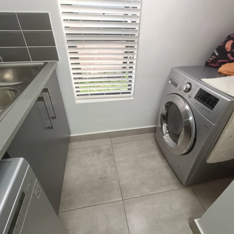 3 Bedroom Property for Sale in Thatchfield Estate Gauteng