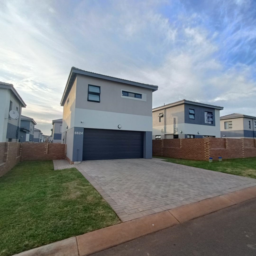 3 Bedroom Property for Sale in Thatchfield Estate Gauteng