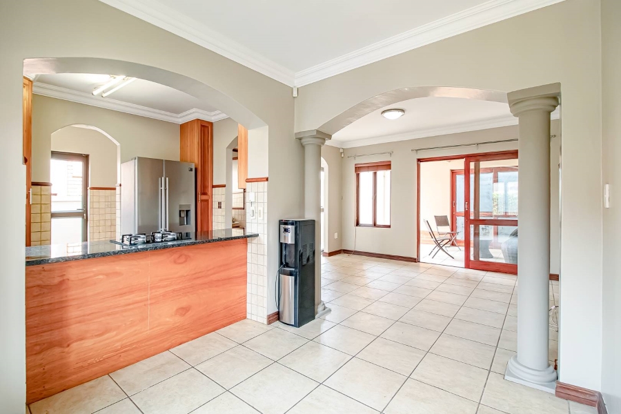 To Let 3 Bedroom Property for Rent in Faerie Glen Gauteng