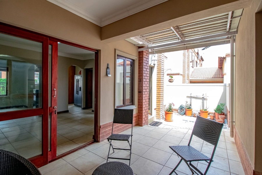 To Let 3 Bedroom Property for Rent in Faerie Glen Gauteng