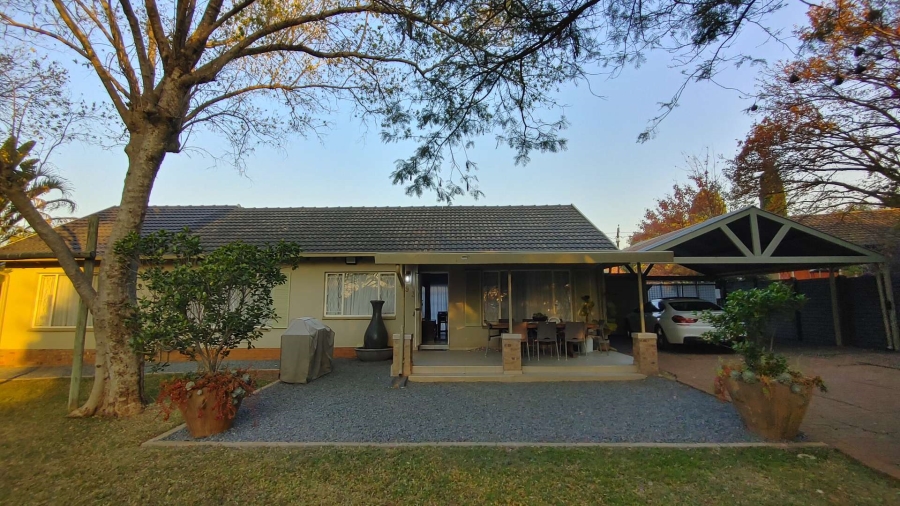 To Let 3 Bedroom Property for Rent in Garsfontein Ext 1 Gauteng
