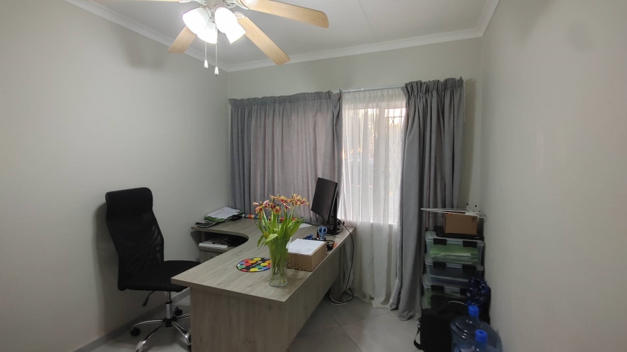 To Let 3 Bedroom Property for Rent in Garsfontein Ext 1 Gauteng