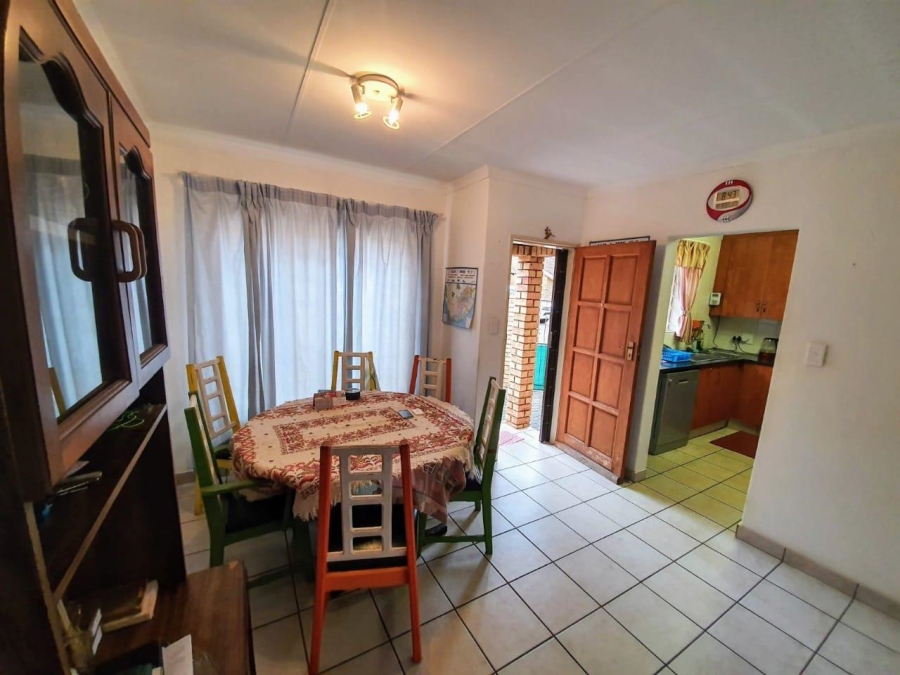To Let 2 Bedroom Property for Rent in Annlin Gauteng