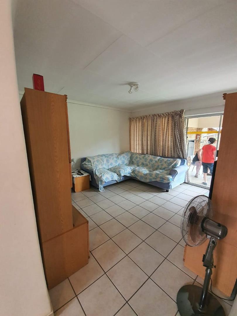 To Let 2 Bedroom Property for Rent in Annlin Gauteng