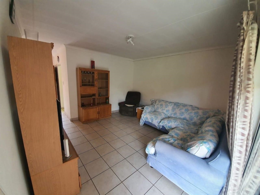 To Let 2 Bedroom Property for Rent in Annlin Gauteng