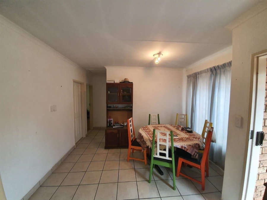 To Let 2 Bedroom Property for Rent in Annlin Gauteng