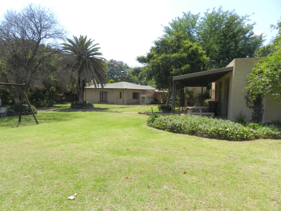 18 Bedroom Property for Sale in Hekpoort Gauteng