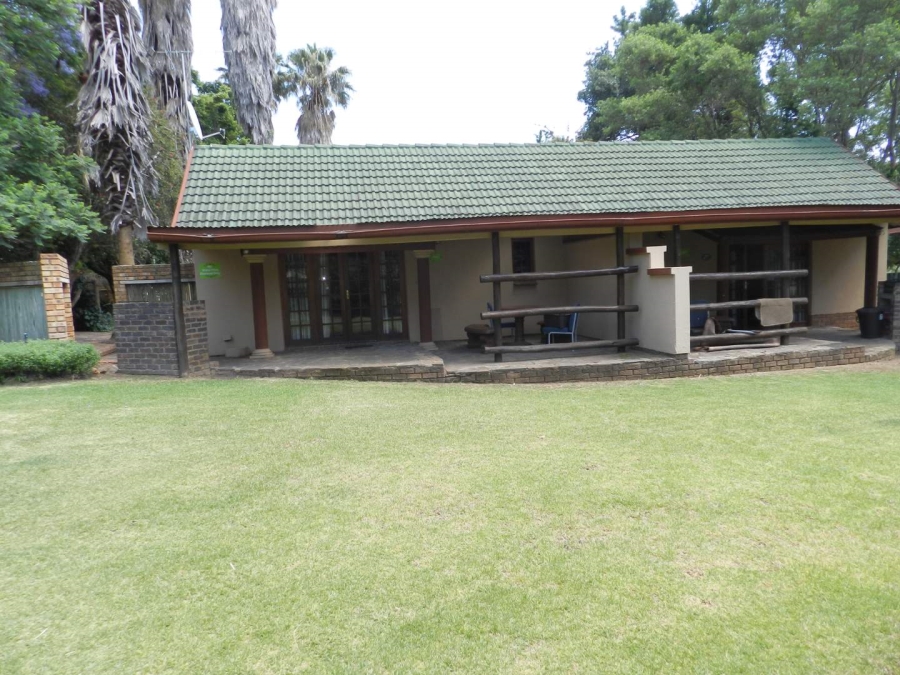 18 Bedroom Property for Sale in Hekpoort Gauteng
