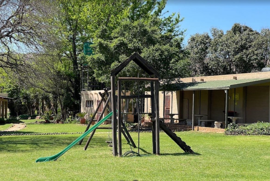 18 Bedroom Property for Sale in Hekpoort Gauteng