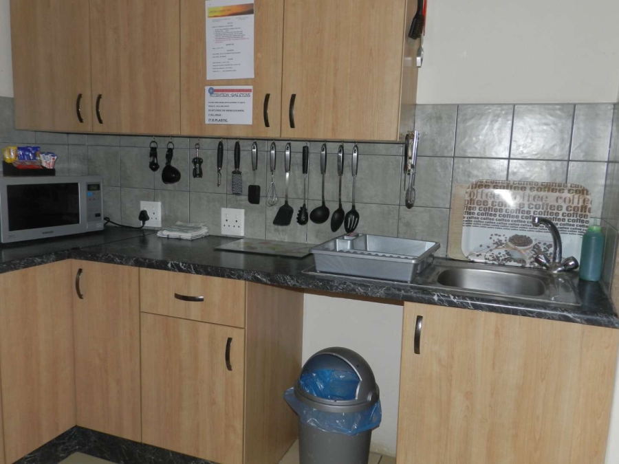 18 Bedroom Property for Sale in Hekpoort Gauteng