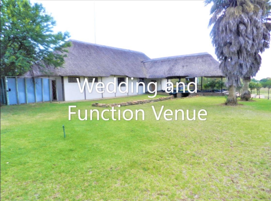 18 Bedroom Property for Sale in Hekpoort Gauteng