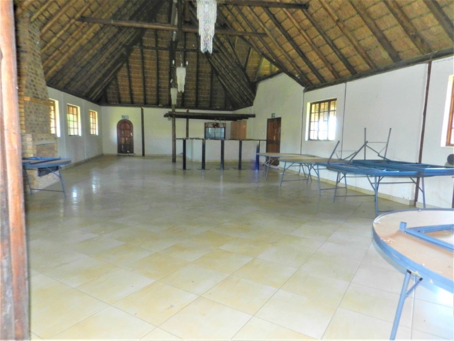 18 Bedroom Property for Sale in Hekpoort Gauteng