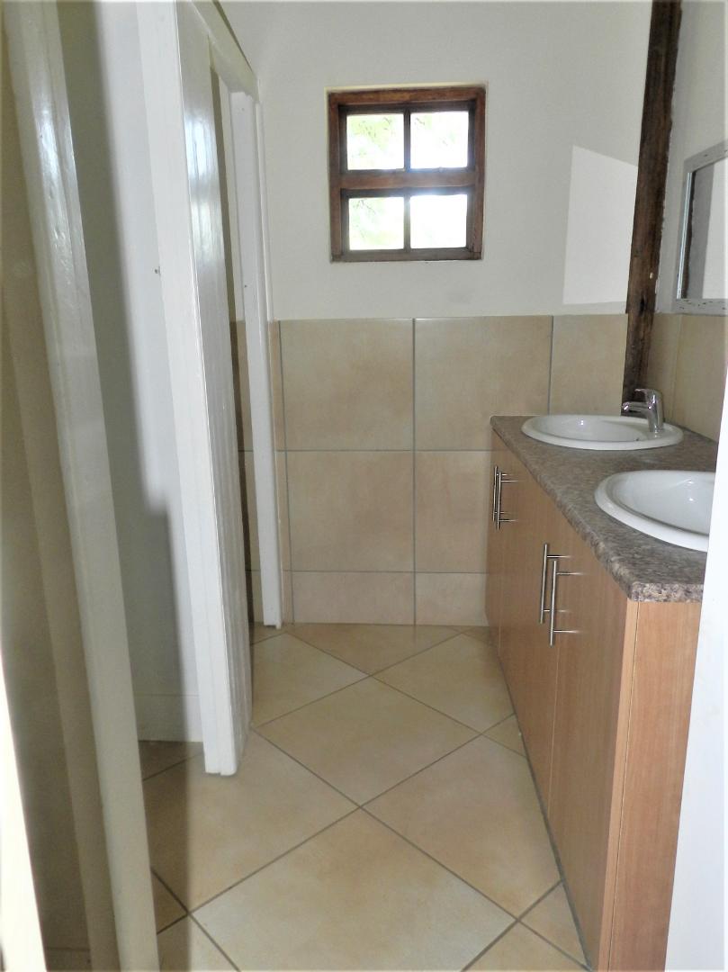 18 Bedroom Property for Sale in Hekpoort Gauteng