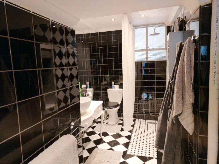 To Let 2 Bedroom Property for Rent in Rosebank Gauteng