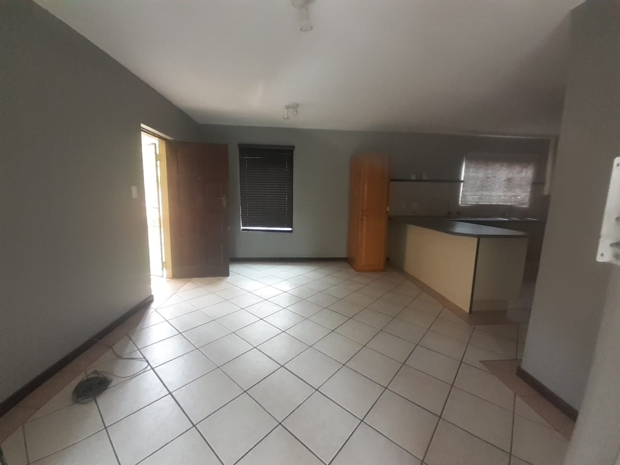 2 Bedroom Property for Sale in Monavoni A H Gauteng